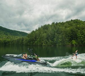 Image post by @malibuboats on Instagram