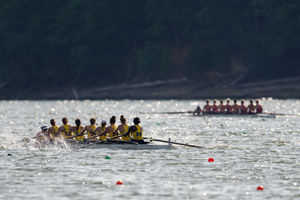 Image post by @umichrowing on Instagram