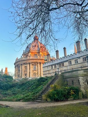 Image post by @oxford_uni on Instagram