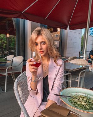 Image post by @tanya_zavadich on Instagram