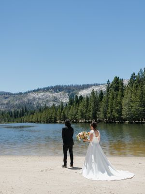 Image post by @vowdweddings on Instagram