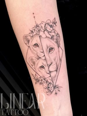 Image post by @christina.lineartattoo on Instagram