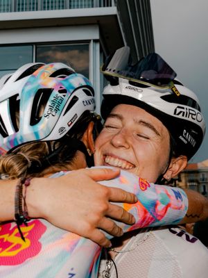 Image post by @wmncycling on Instagram
