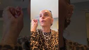 Video post by @shop.with.caroline on YouTube