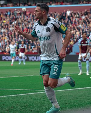 Image post by @premierleague on Twitter