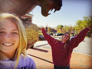 Image post by @hpuwlax on Instagram