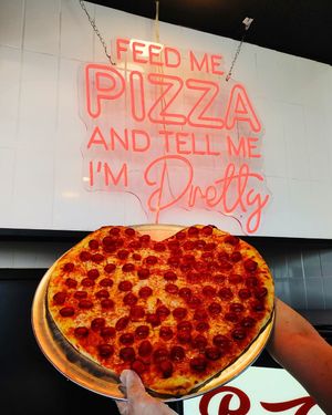 Image post by @pizzamammari on Instagram