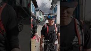 Video post by @60minutes on YouTube