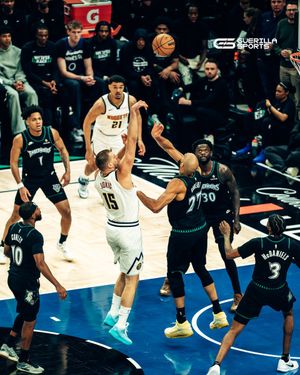 Image post by @guerillasports on Twitter