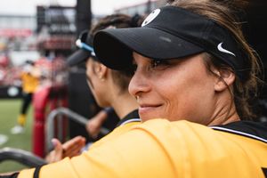 Image post by @auprosoftball on Instagram