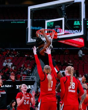 Image post by @packwomensbball on Instagram