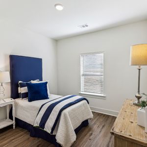 Image post by @livenorthpointehomes on Instagram