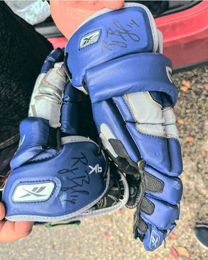 Image post by @washeduplaxbros on Instagram