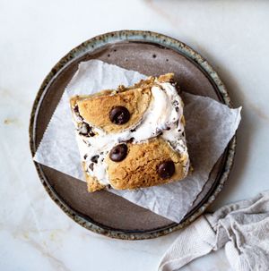 Image post by @displacedhousewife on Instagram