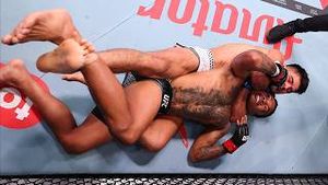 Video post by @ufcespanol on YouTube