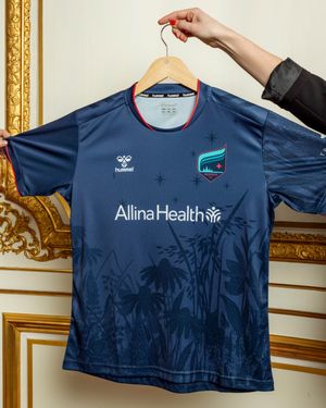 Image post by @mnaurorafc on Instagram