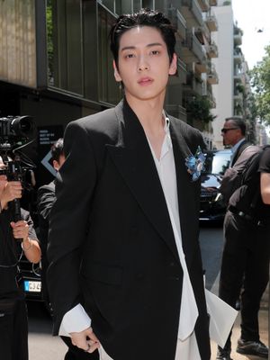 Image post by @ellemenhk on Instagram