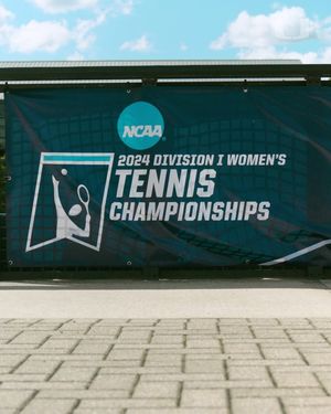 Image post by @caneswtennis on Instagram
