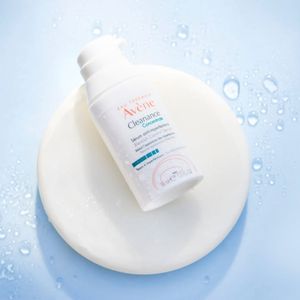 Image post by @EauThermaleAveneUSA on Facebook