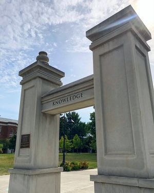 Image post by @ekuadmissions on Instagram