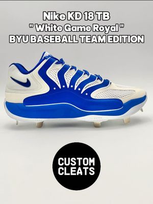 Image post by @customcleats on Instagram