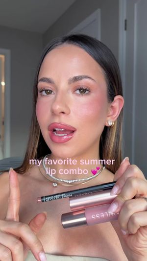 Video post by @anyaweitz on TikTok