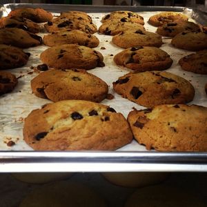 Image post by @insomniacookies on Instagram