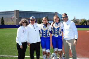 Image post by @hofstrasoftball on Instagram