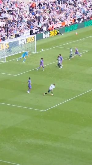 Video post by @dazn_futbol on Instagram