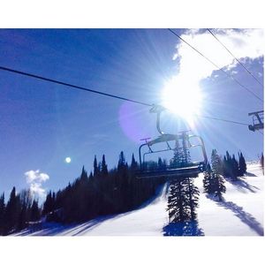 Image post by @pcski on Instagram