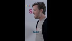 Video post by @funnyordie on YouTube