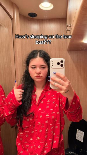 Video post by @laurenspencerspam on TikTok