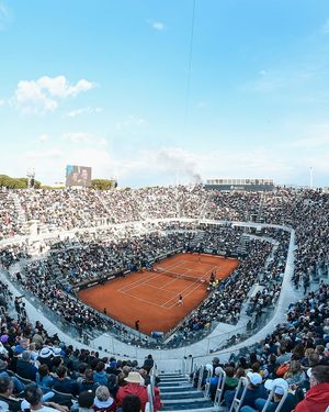 Image post by @_federtennis on Instagram