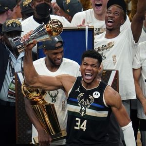 Image post by @LegionHoops on Twitter