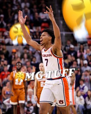 Image post by @auburnmbb on Instagram
