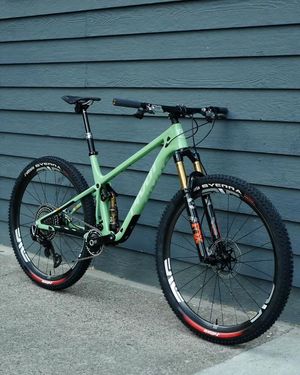 Image post by @esigrips on Instagram