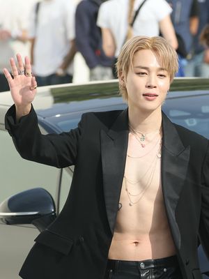 Image post by @ellemenhk on Instagram