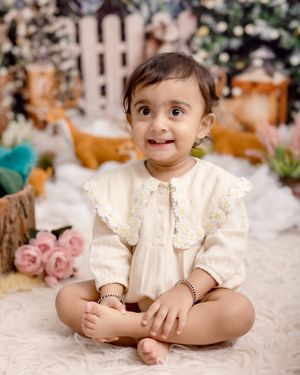 Image post by @newbornbabyphotographystudio on Instagram