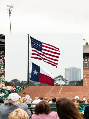 Image post by @mensclaycourt on Instagram