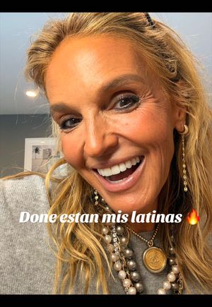 Video post by @shop.with.caroline on TikTok