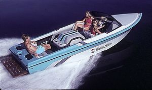 Image post by @malibuboats on Instagram