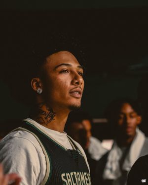 Image post by @shotsbytev on Instagram