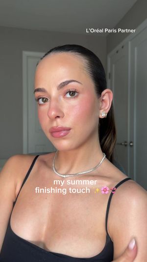 Video post by @anyaweitz on TikTok