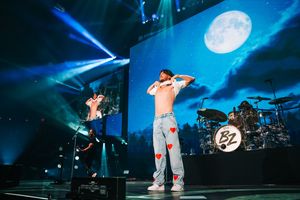 Image post by @iHeartRadio on Twitter/X