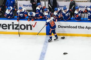 Image post by @nyislanders on Instagram