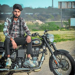 Image post by @bittl_meena_ankedi_315 on Instagram