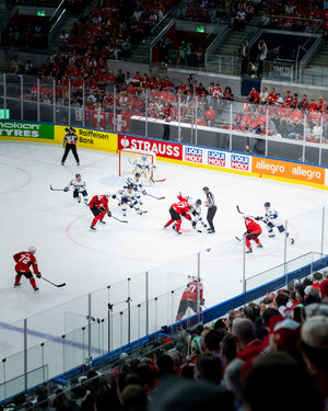 Image post by @swissicehockeymen on Instagram