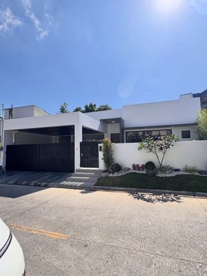 Image post by @realtorcarlocarolino on Instagram