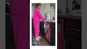 Video post by @shop_ltk on YouTube