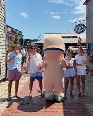 Image post by @vineyardvines on Instagram